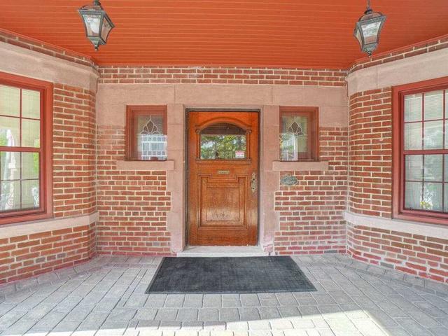 304 - 212 St George St