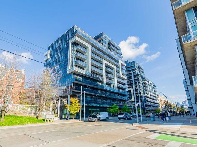 435 - 1030 King St W