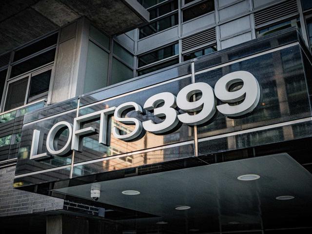 315 - 399 Adelaide St W