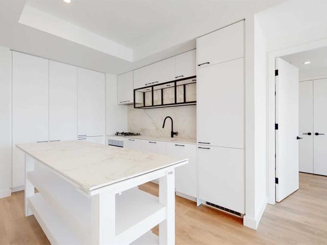 1126 - 505 Richmond St W