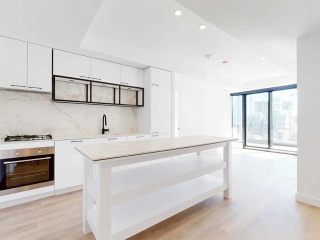 1126 - 505 Richmond St W