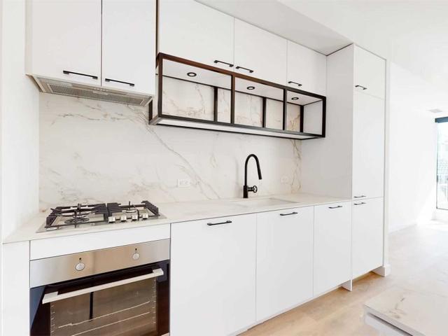 1126 - 505 Richmond St W