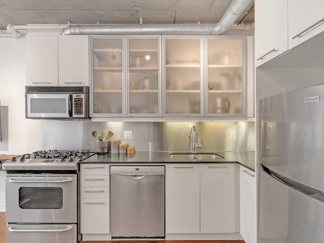 404 - 533 Richmond St W