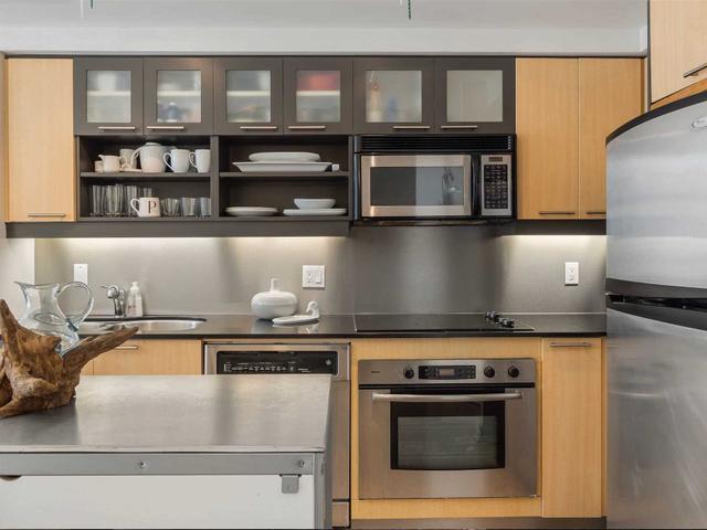 723 - 36 Blue Jays Way