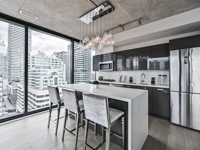 1506 - 11 Charlotte St