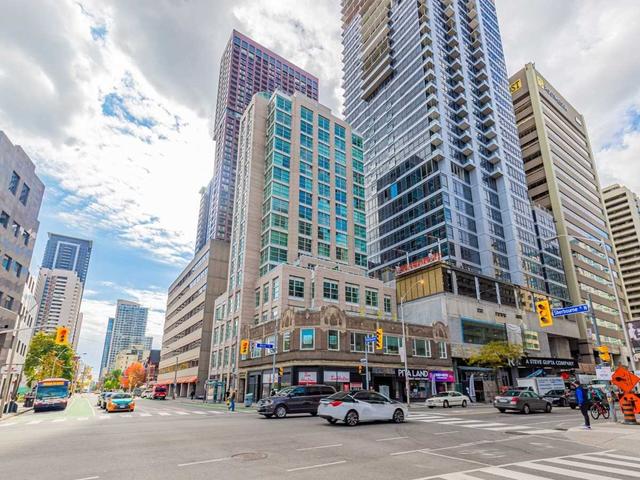 1201 - 409 Bloor St E