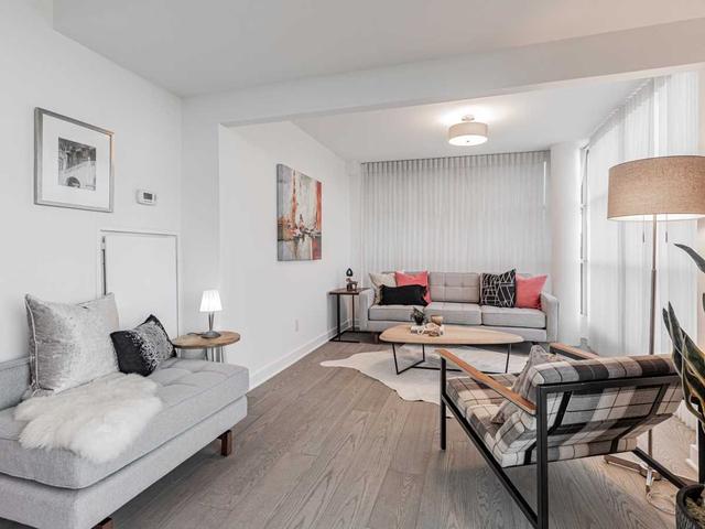 1201 - 409 Bloor St E