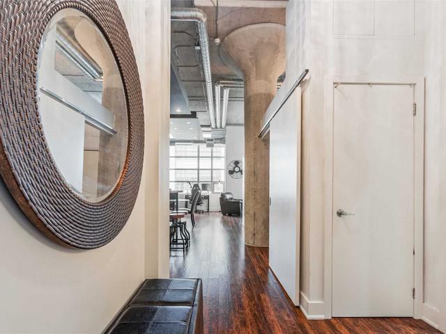 329 - 637 Lake Shore Blvd W