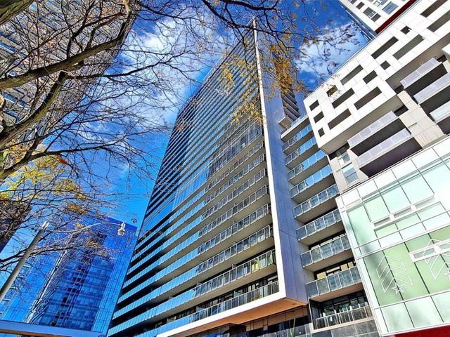 505 - 330 Richmond St W