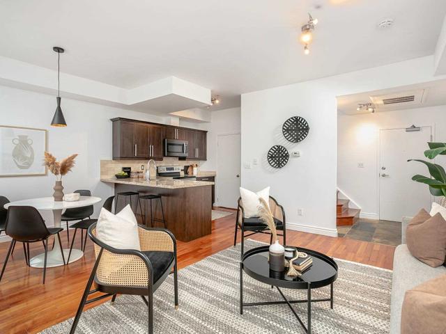 316 - 500 Richmond St W