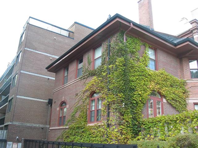 310 - 212 St George St