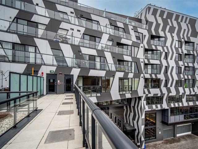 502 - 138 St.Helens Ave