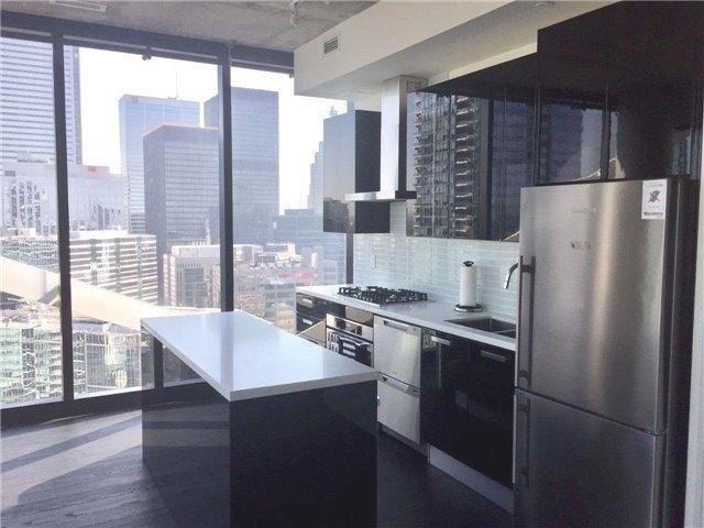 4002 - 224 King St W