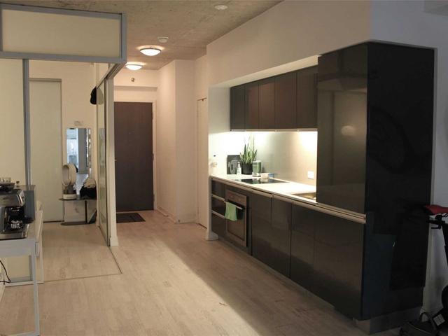 517 - 20 Gladstone Ave