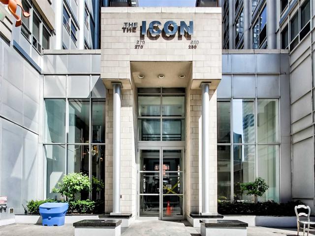 1025 - 270 Wellington St W