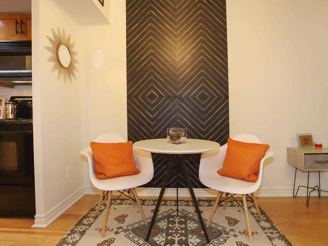 227 - 250 Wellington St W