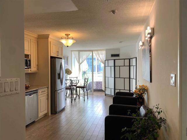 1607 - 44 St. Joseph St