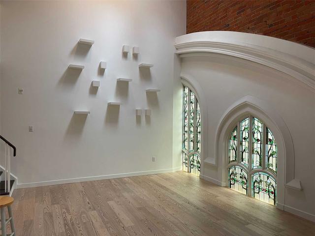 304 - 701 Dovercourt Rd