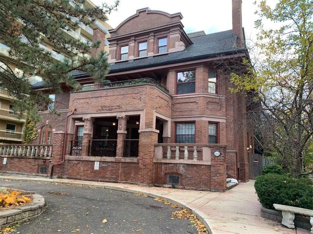 310 - 212 St George St