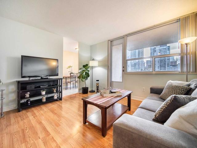 1009 - 40 Homewood Ave