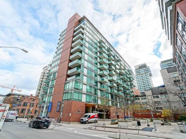 1025 - 333 Adelaide St E