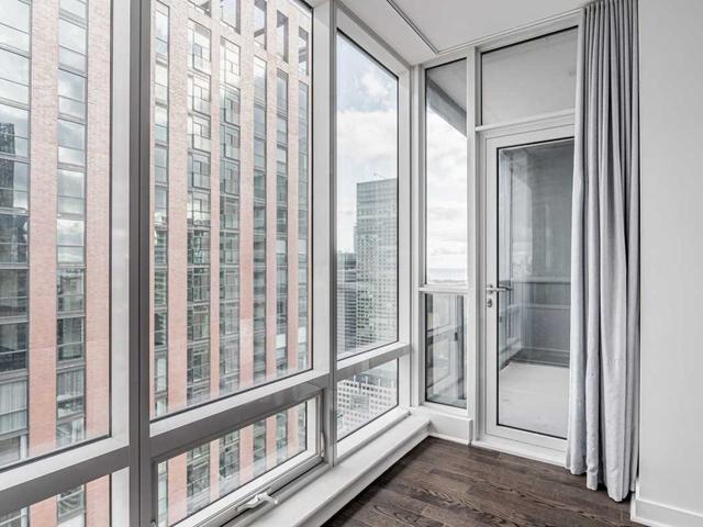 4506 - 295 Adelaide St W