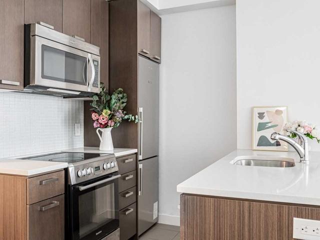 4506 - 295 Adelaide St W