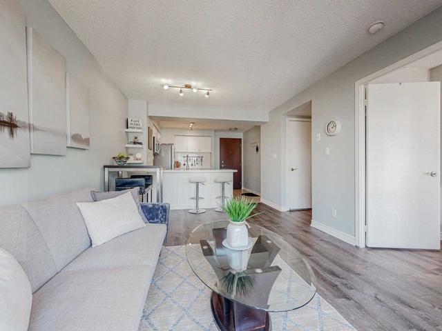 506 - 410 Queens Quay W