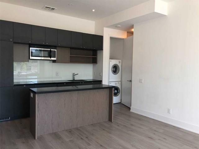 319 - 111 St Clair Ave W