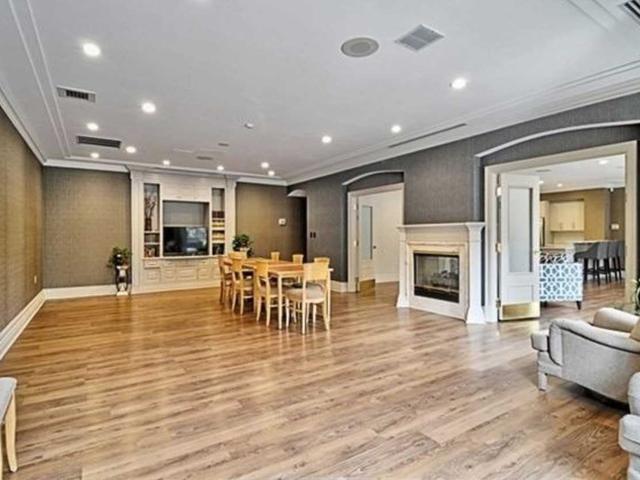 601 - 88 Grandview Way