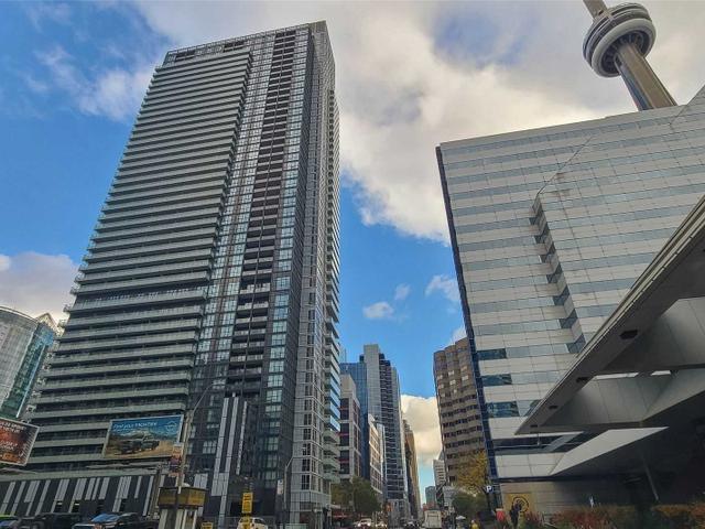 1111 - 300 Front Street St