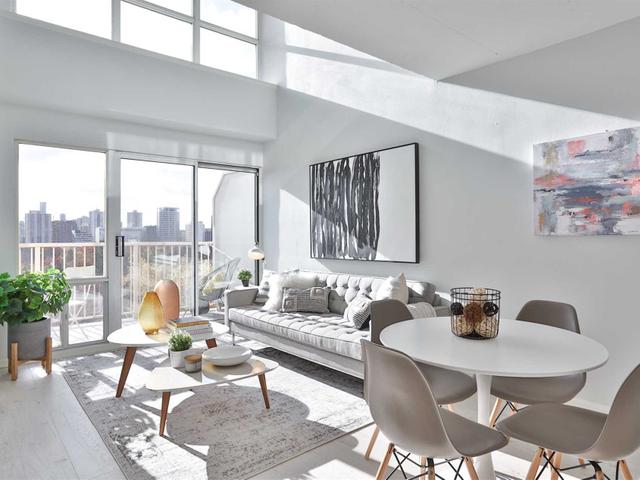 1018 - 119 Merton St