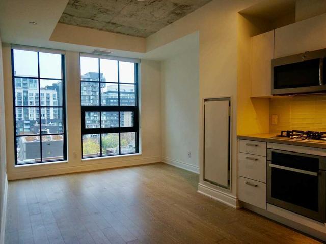 807 - 608 Richmond St W