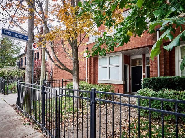 1 - 58-A Tecumseth St