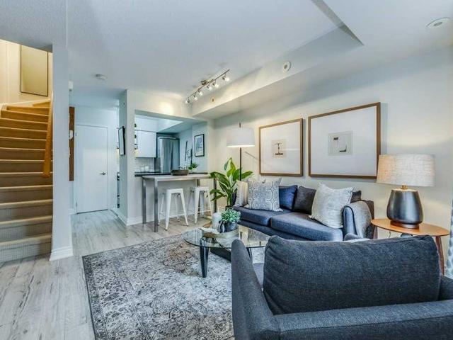 272 - 3 Everson Dr