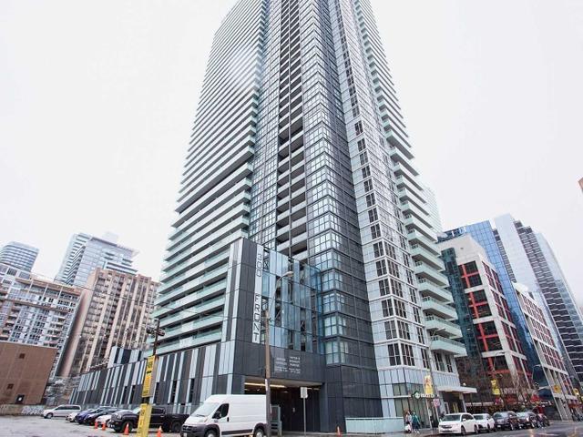 905 - 300 Front St W