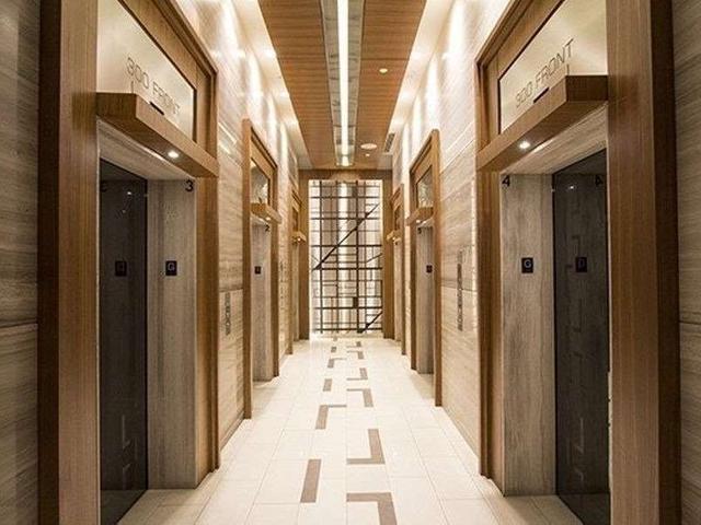 905 - 300 Front St W