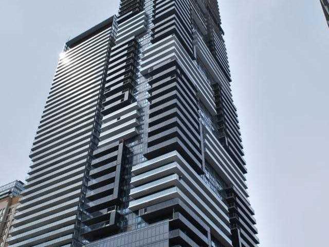 2111 - 7 Grenville St