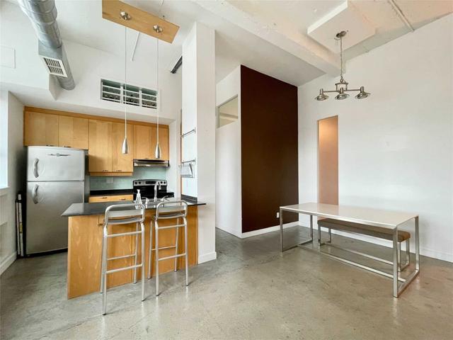 949 - 155 Dalhousie St