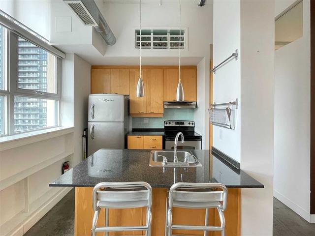 949 - 155 Dalhousie St