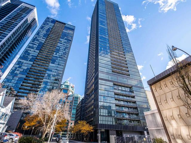 415 - 101 Charles St E