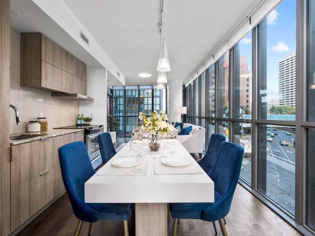 415 - 101 Charles St E