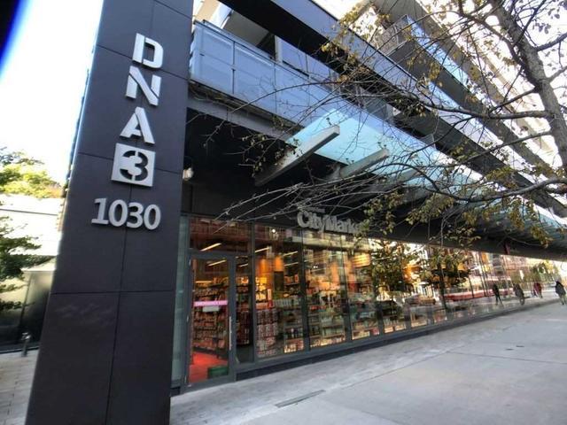 349 - 1030 King St W