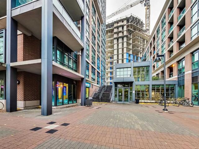 907 - 1171 Queen St W