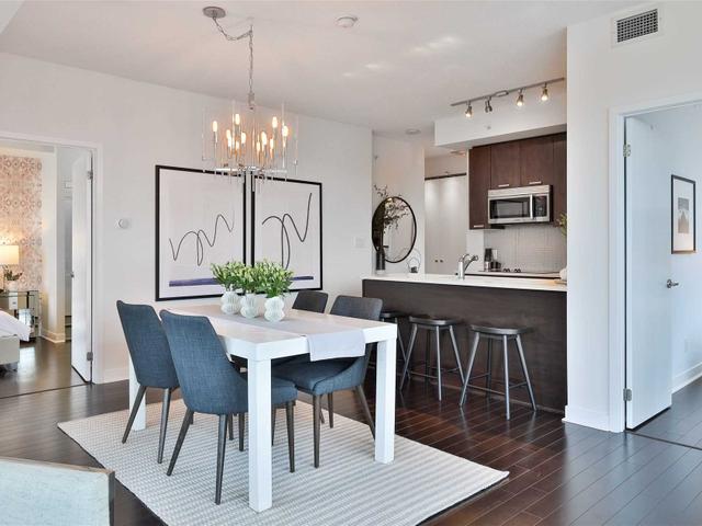 3504 - 295 Adelaide St W