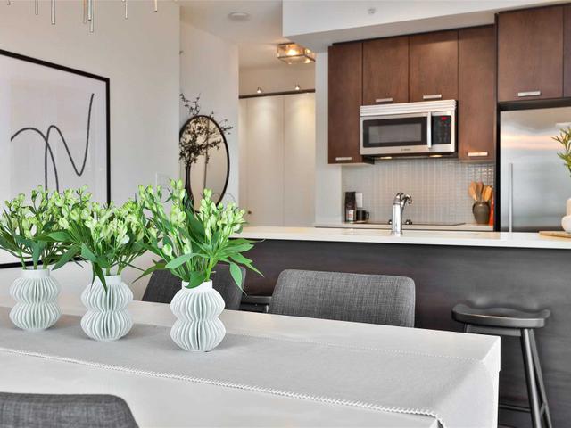 3504 - 295 Adelaide St W