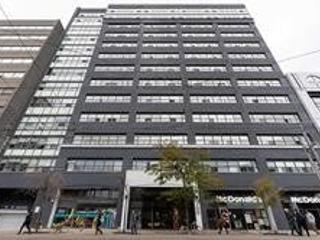 414 - 700 King St W
