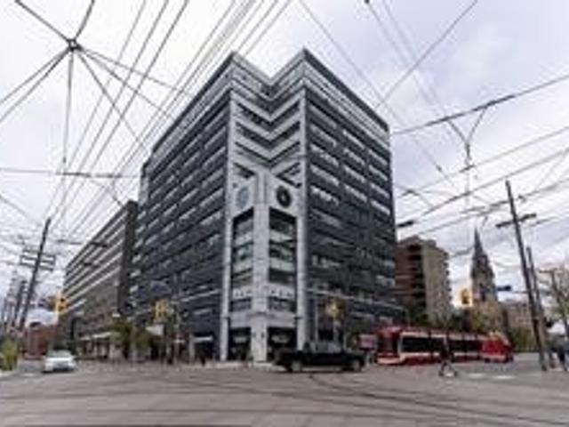 414 - 700 King St W