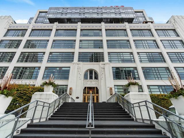 520 - 637 Lake Shore Blvd