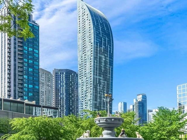 2909 - 8 The Esplanade